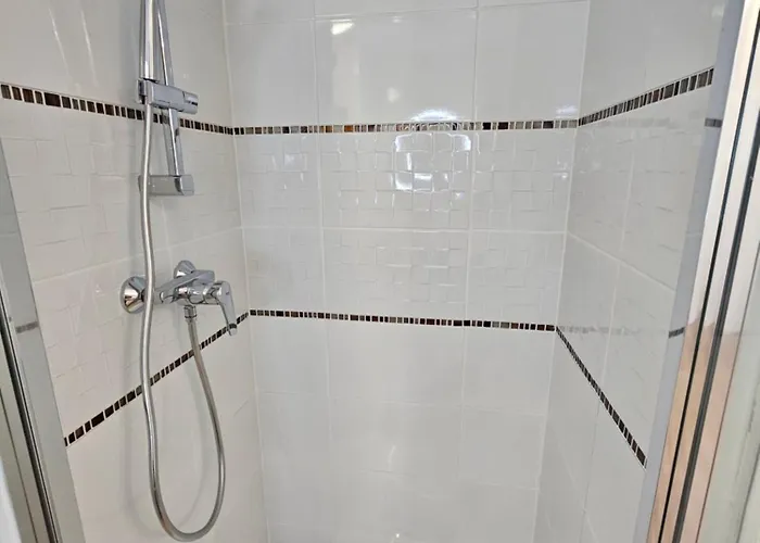 Confort ! Ville, Climatisation, Parking, Wifi, Calme, Tv Apartment *